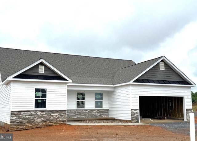 Property at 147 Santiago Cir, Martinsburg, WV 25403, 4 beds, 3 baths