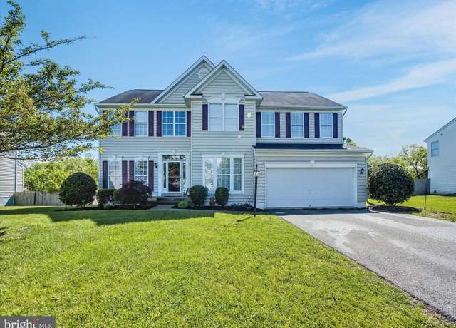 Property at 338 Rustling Leaf Pl, Kearneysville, WV 25430, 5 beds, 4 baths