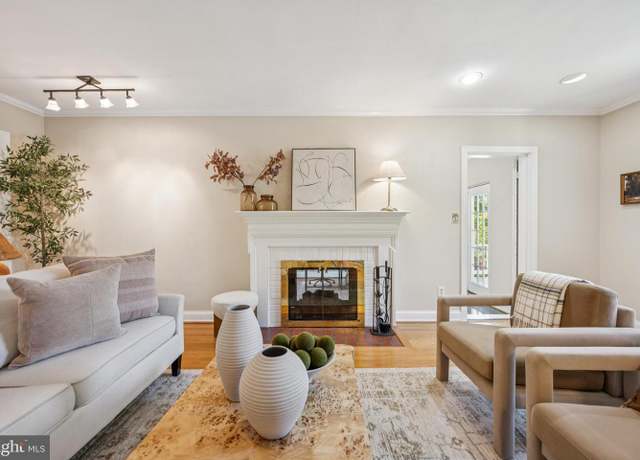 Property at 6679 32nd Pl NW, Washington, DC 20015, 4 beds, 5 baths