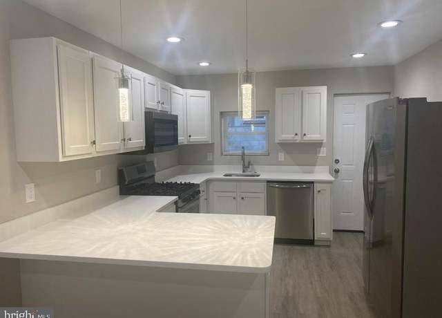 Property at 224 N Rose St, Baltimore, MD 21224, 3 beds, 3 baths