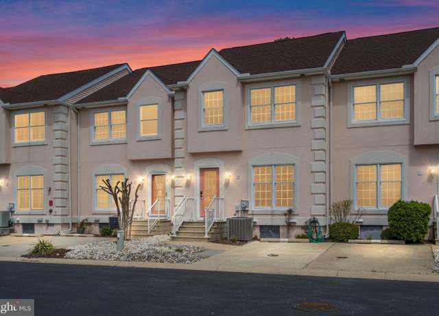 Property at 13487 Bella Vista Ln #20, Ocean City, MD 21842, 3 beds, 2.5 baths
