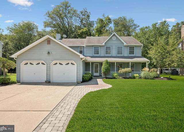 Property at 19 Kensington Dr, Mount Holly, NJ 08060, 4 beds, 2.5 baths