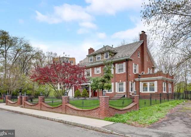 Property at 40 Carpenter St, Belleville, NJ 07109, 6 beds, 3.5 baths