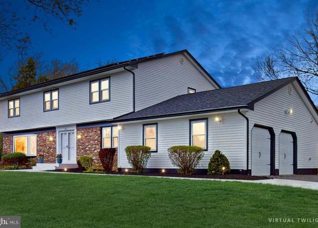 Property at 11 Manor Ridge Dr, Princeton Junction, NJ 08550, 5 beds, 2.5 baths