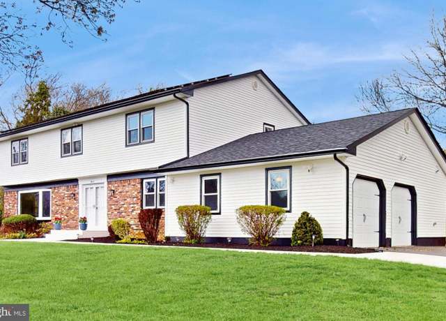 Property at 11 Manor Ridge Dr, Princeton Junction, NJ 08550, 5 beds, 2.5 baths