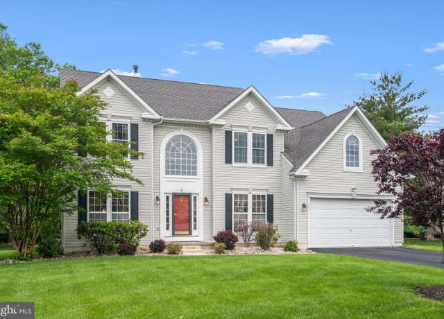 Property at 27 Avalon Rd, Pennington, NJ 08534, 5 beds, 3 baths