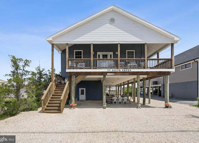 Property at 707 S Green St, Tuckerton, NJ 08087, 3 beds, 2.5 baths
