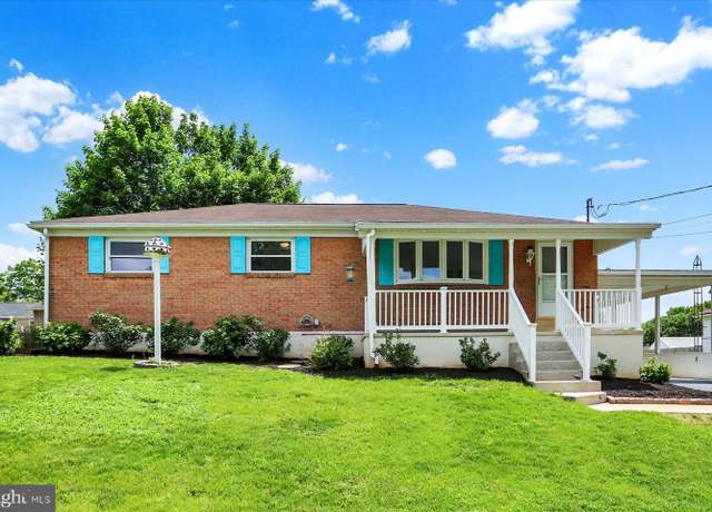 Property at 8 Karen Ct, Camp Hill, PA 17011, 3 beds, 1.5 baths