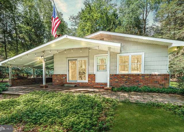 Property at 108 Mills Dr, Albrightsville, PA 18210, 3 beds, 2 baths