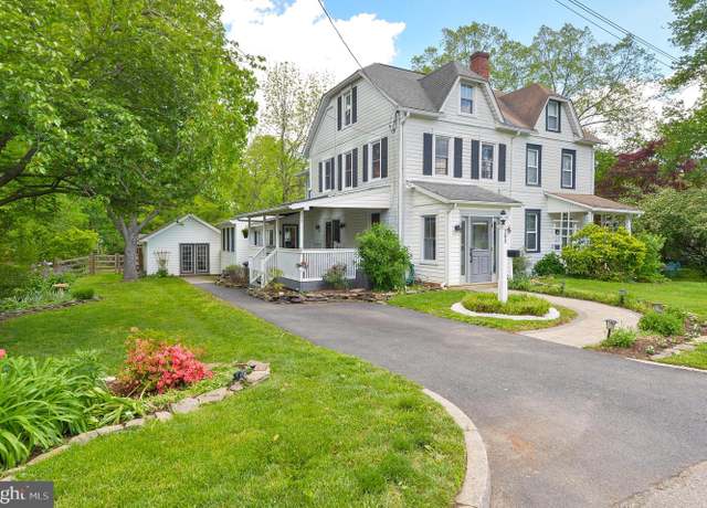 Property at 209 Riverview Rd, Swarthmore, PA 19081, 3 beds, 1.5 baths