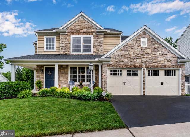 Property at 618 Hamaker Rd, Manheim, PA 17545, 4 beds, 3.5 baths