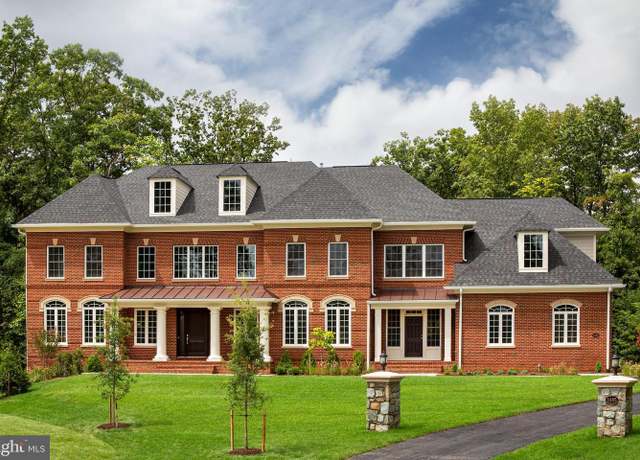 Property at 4628 Fairfax Manor Ct, Chantilly, VA 20151, 4 beds, 5.5 baths