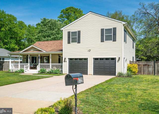 Property at 8729 Oak Leaf Dr, Alexandria, VA 22309, 4 beds, 3 baths