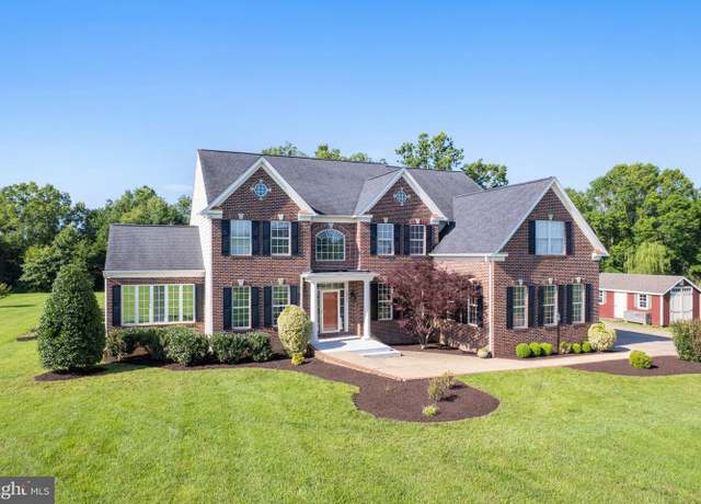 Property at 13700 Jordan Meadows Ln, Nokesville, VA 20181, 4 beds, 4.5 baths