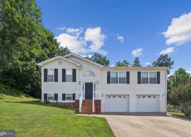 Property at 605 Cedar Ct, Woodstock, VA 22664, 3 beds, 3 baths