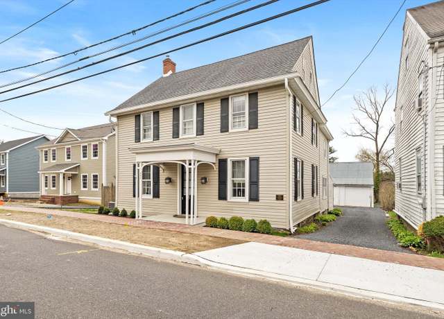 Property at 442 Ellisdale Rd, Crosswicks, NJ 08515, 4 beds, 2.5 baths