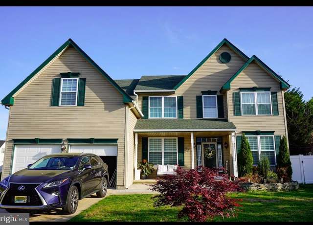 Property at 821 Streamview Ln, Vineland, NJ 08360, 5 beds, 2.5 baths