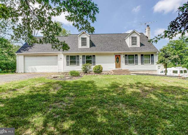 Property at 1630 Park Ave, Sellersville, PA 18960, 5 beds, 2.5 baths