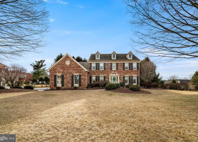 Property at 934 Evan Dr, Downingtown, PA 19335, 4 beds, 2.5 baths