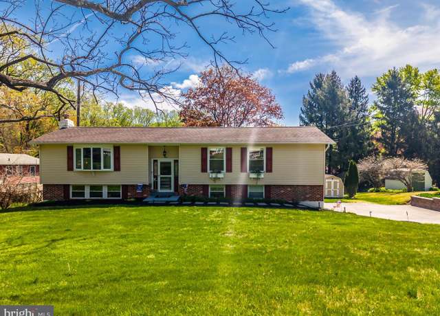 Property at 1222 Glenside Rd, Downingtown, PA 19335, 4 beds, 2.5 baths