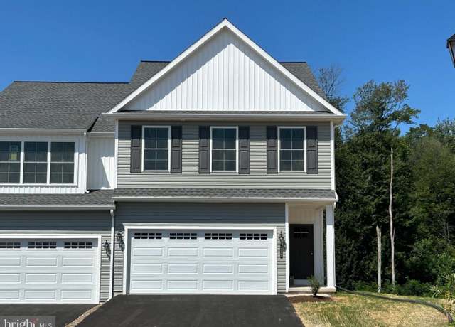 Property at 112 Magnolia Dr, Middletown, PA 17057, 3 beds, 2.5 baths