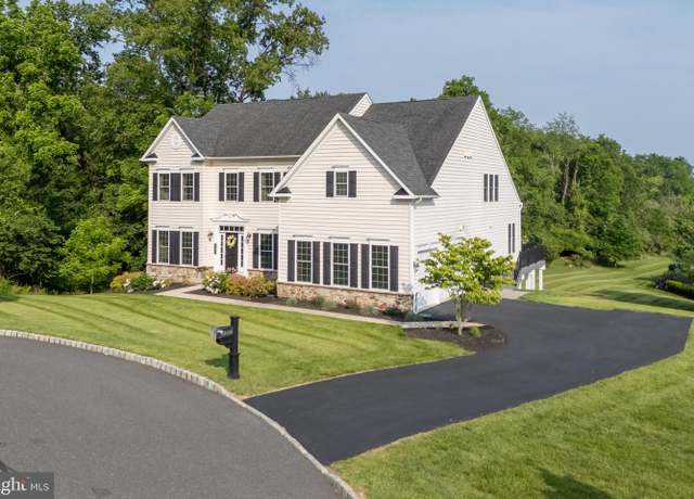Property at 3557 Kildare Ct, Center Valley, PA 18034, 6 beds, 4.5 baths