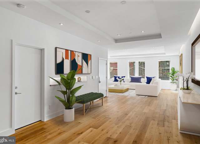 Property at 725 Chestnut St #2, Philadelphia, PA 19106, 3 beds, 3.5 baths