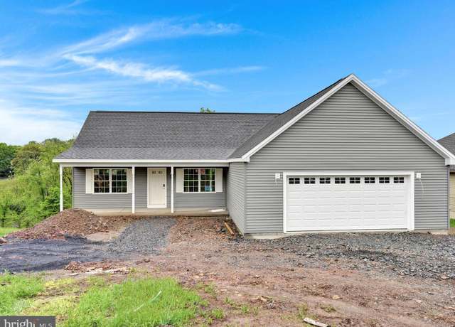 Property at 864 Wynonah Dr, Auburn, PA 17922, 3 beds, 2 baths