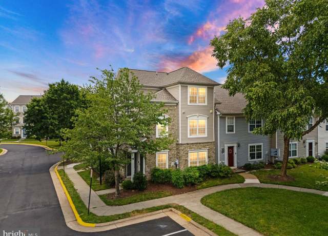 Property at 43573 Patching Pond Sq, Ashburn, VA 20147, 3 beds, 2 baths