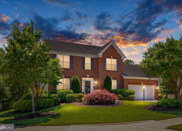 Property at 5700 Spruce Valley Dr, Fredericksburg, VA 22407, 4 beds, 4.5 baths