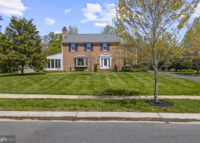 Property at 707 Greenwood Rd, Wilmington, DE 19807, 4 beds, 2.5 baths
