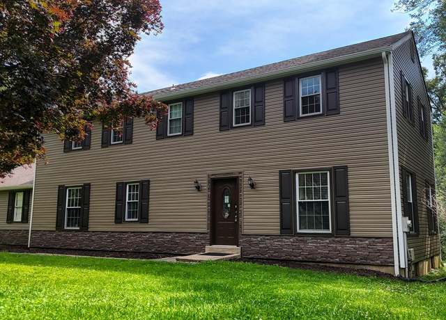 Property at 322 Wallace Dr, Newark, DE 19711, 4 beds, 2.5 baths