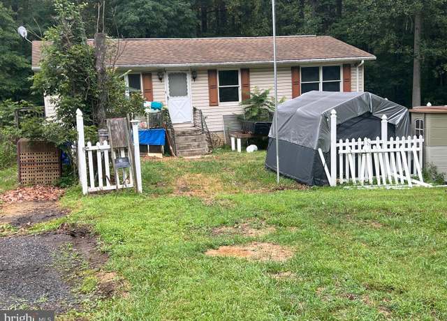 Property at 13504 Catoctin Hollow Rd, Thurmont, MD 21788, 3 beds, 1 bath