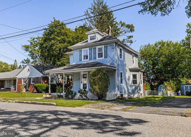 Property at 312 W Pleasant St, Hammonton, NJ 08037, 3 beds, 1.5 baths