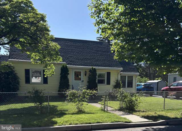 Property at 150 Saybrook Ave, Hamilton, NJ 08619, 4 beds, 1 bath
