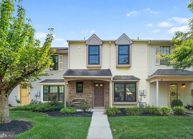 Property at 9 Carlyle Ct, Robbinsville, NJ 08691, 2 beds, 1.5 baths