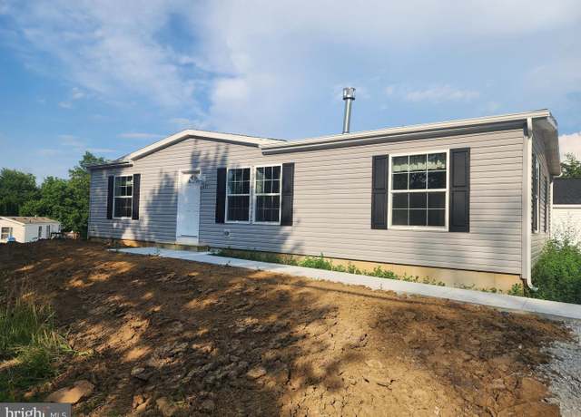 Property at 497 Roeder Ln, Sellersville, PA 19440, 3 beds, 2 baths
