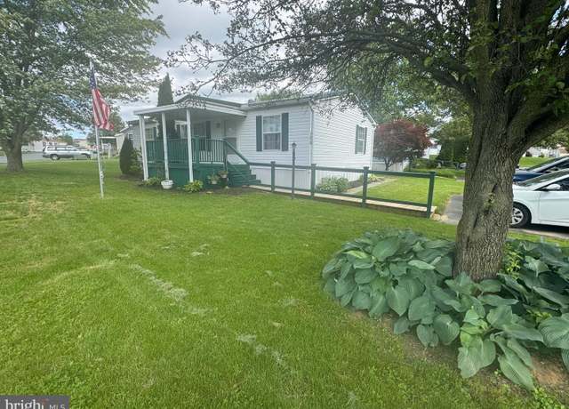 Property at 108 Wildbriar Ct S, Lancaster, PA 17603, 3 beds, 2 baths