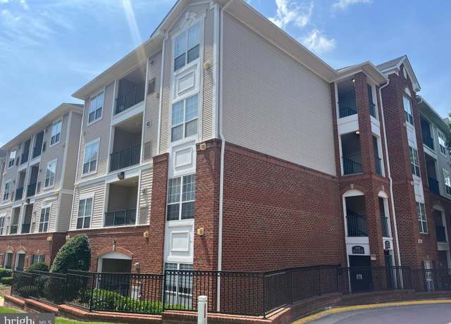 Property at 4850 Eisenhower Ave #418, Alexandria, VA 22304, 1 bed, 1 bath