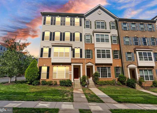 Property at 6149 Aster Haven Cir, Haymarket, VA 20169, 3 beds, 2.5 baths