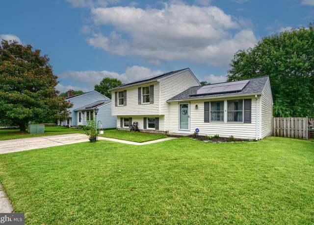 Property at 12 Freedom Ct, Middle River, MD 21220, 4 beds, 2.5 baths