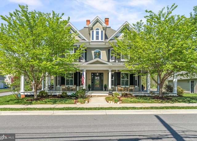 Property at 109 Broad St, Middletown, MD 21769, 9 beds, 3 baths