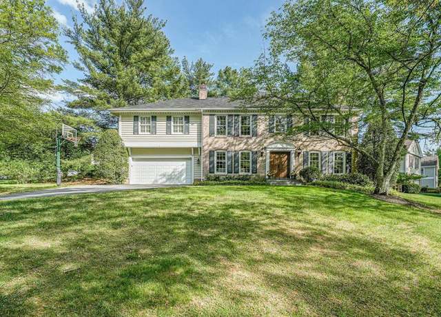 Property at 945 Farm Haven Dr, Rockville, MD 20852, 5 beds, 4.5 baths