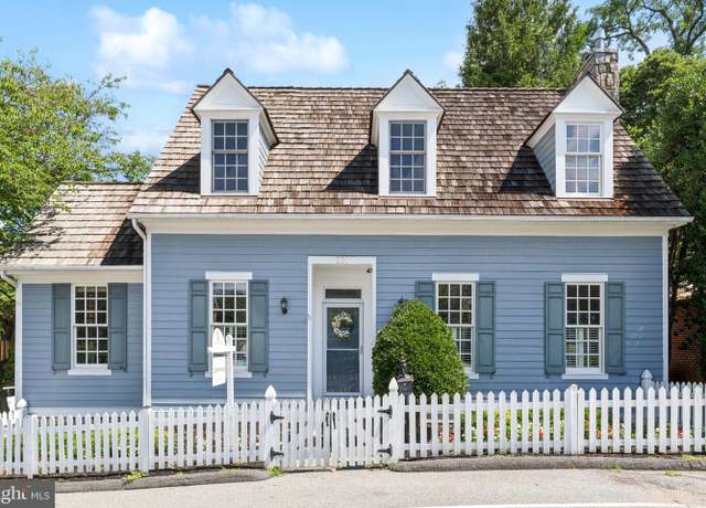 Property at 331 Kent Square Rd, Gaithersburg, MD 20878, 4 beds, 3.5 baths