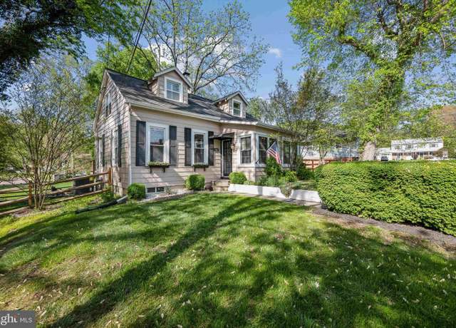 Property at 1205 Lark Ln, Fort Washington, MD 20744, 2 beds, 1 bath