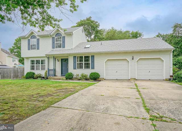 Property at 1 Paddock Way, Mount Holly, NJ 08060, 3 beds, 2.5 baths