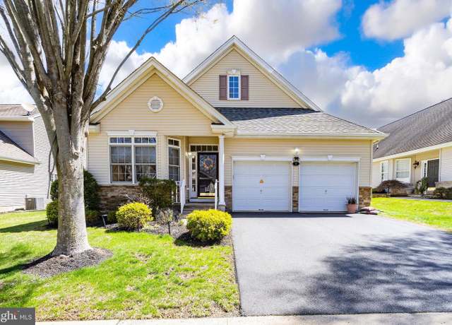 Property at 4 Hadenbersh, Somerset, NJ 08873, 2 beds, 2 baths