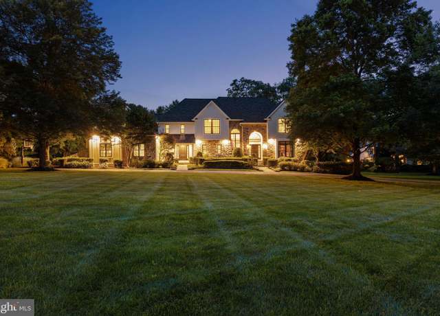 Property at 7 Weatherfield Dr, Newtown, PA 18940, 5 beds, 4.5 baths