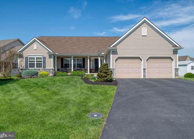 Property at 37 Westbrook Ct, Palmyra, PA 17078, 3 beds, 2.5 baths