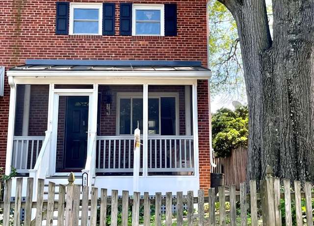 Property at 315 E Raymond Ave, Alexandria, VA 22301, 2 beds, 2 baths